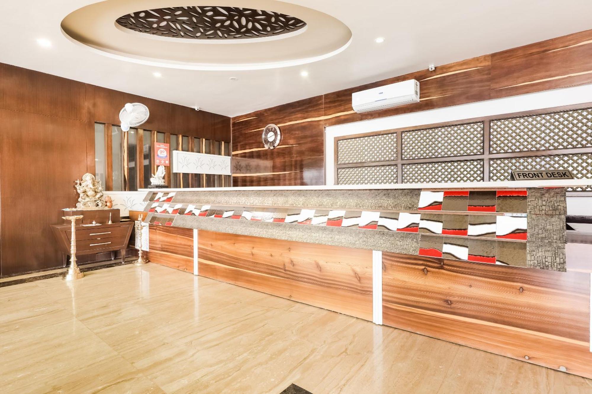 בהופאל Super Townhouse Lalghati Near Airport מראה חיצוני תמונה